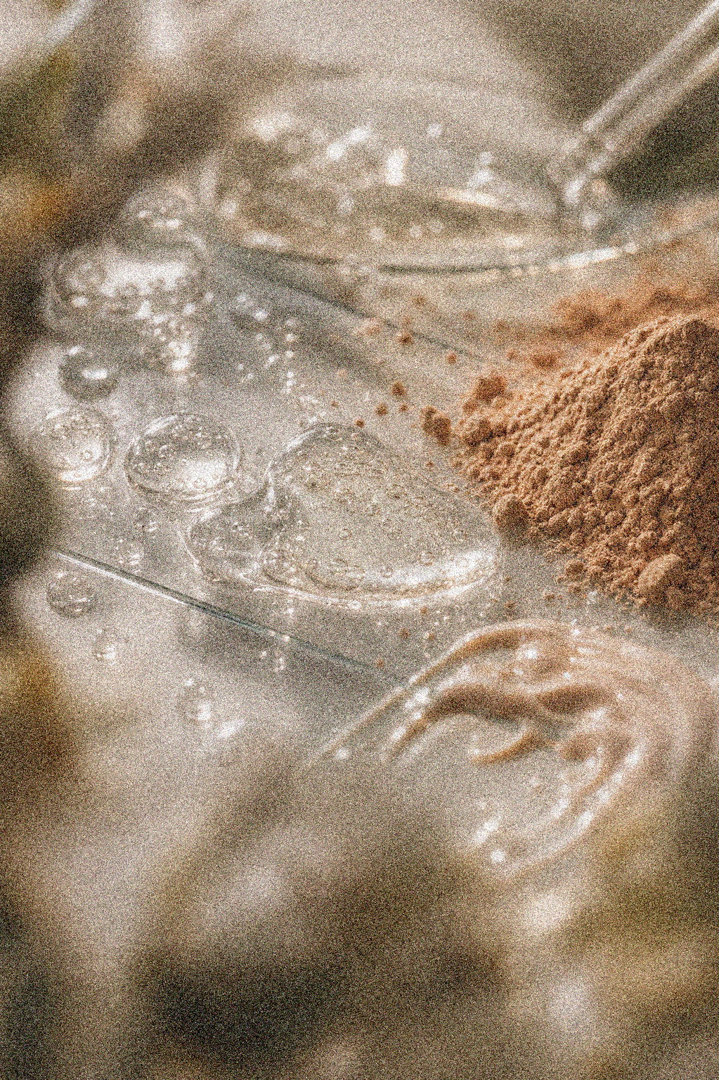 NEVARI H-Matrix Concealer - 10 Light Warm grainy scientific ingredient editorial image