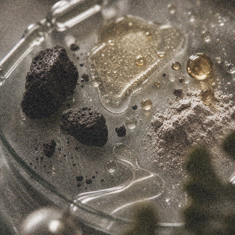 Silica Volcanic Polish - alternate view